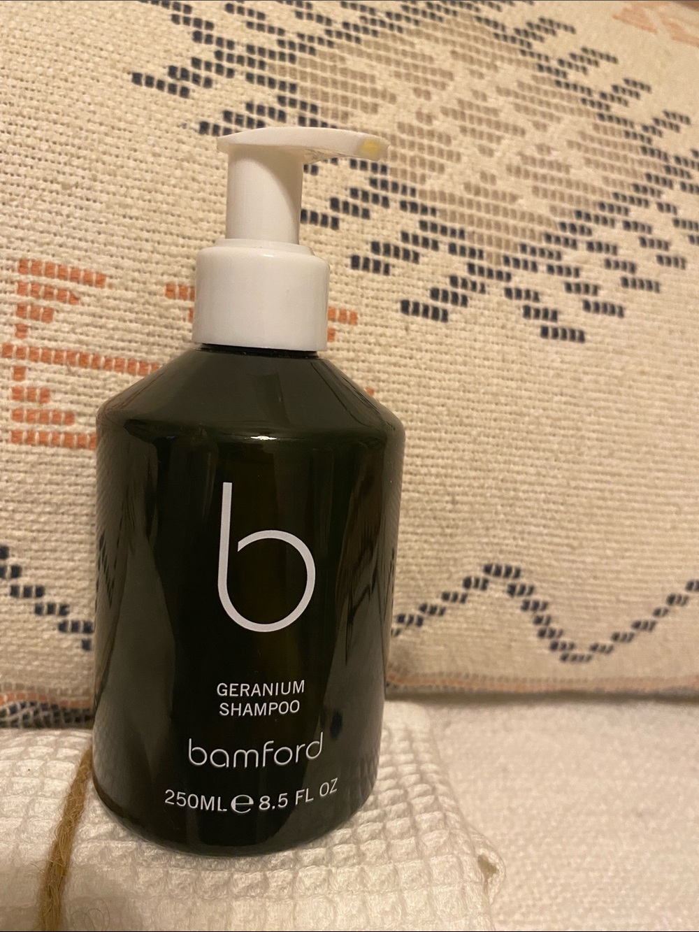 NWT Bamford Geranium Shampoo 250ml Luxury Hair Care 8.5 fl oz